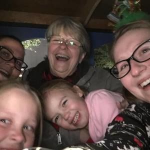 Meet your Posher, Debbie